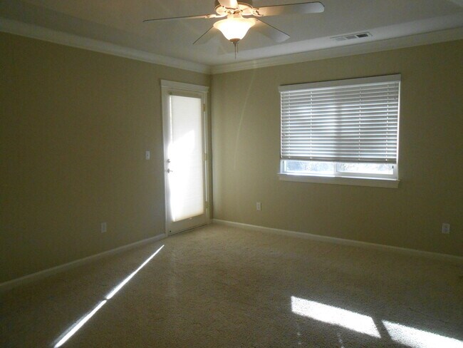 Building Photo - SCENIC BACKYARD WITH  CLEAR CREEK ACCESS I...