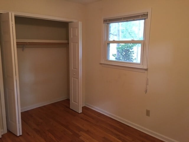 Building Photo - 216 Lacustrian Ln