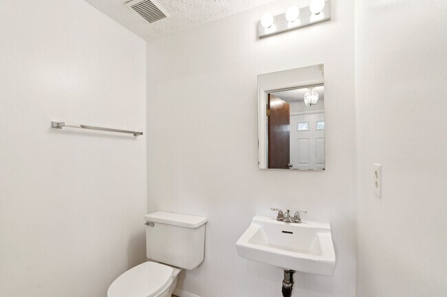 Building Photo - 7994 Tyson Oaks Cir