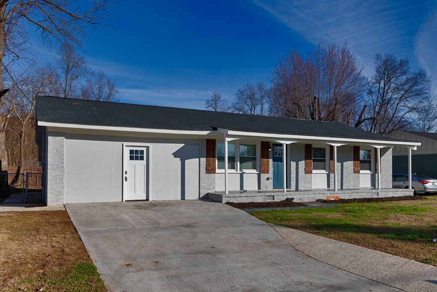 Building Photo - 3903 Telstar Cir SW