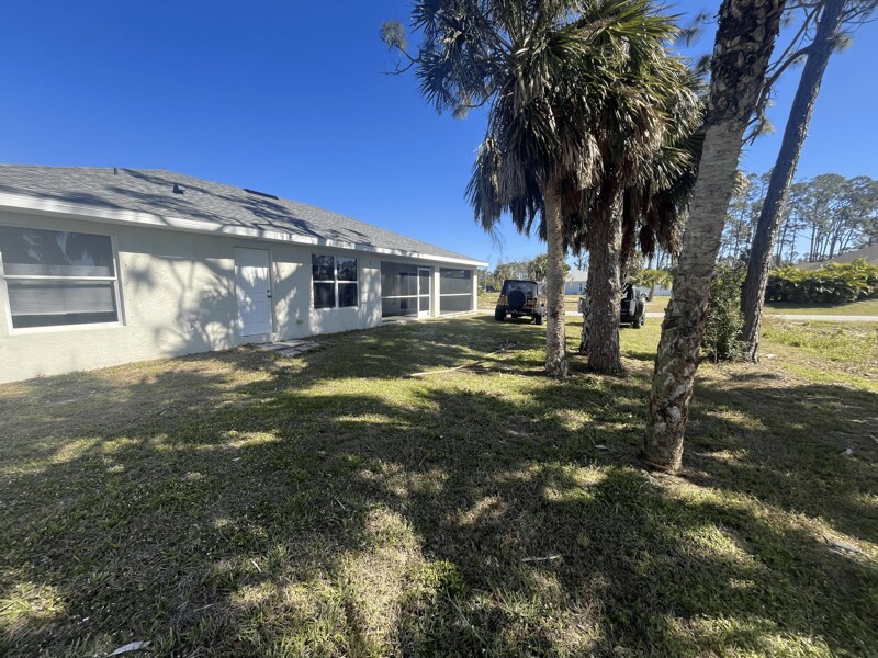 Building Photo - 2173 Grandview Dr