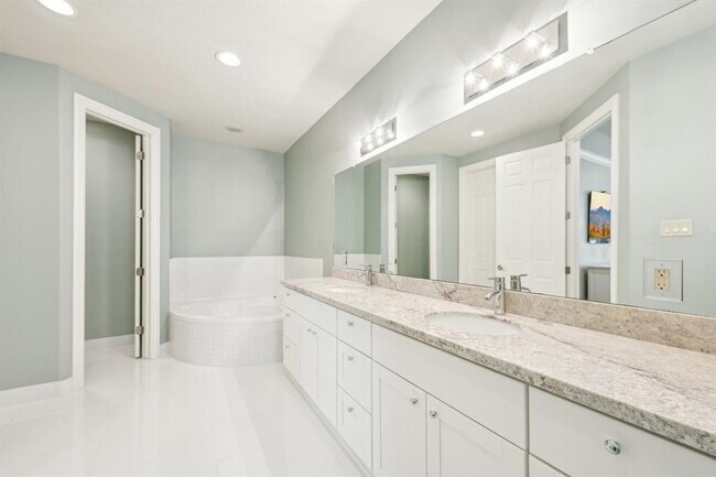 Building Photo - 14238 Flower Creek Ln