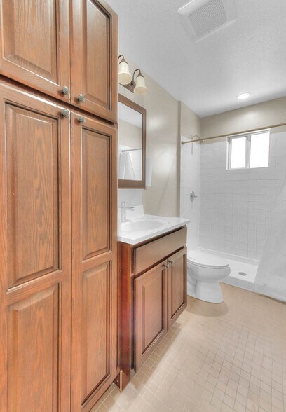 Building Photo - 24600 Cypress St