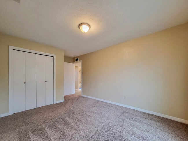 Building Photo - Cozy 3/2/2 in North Richland Hills