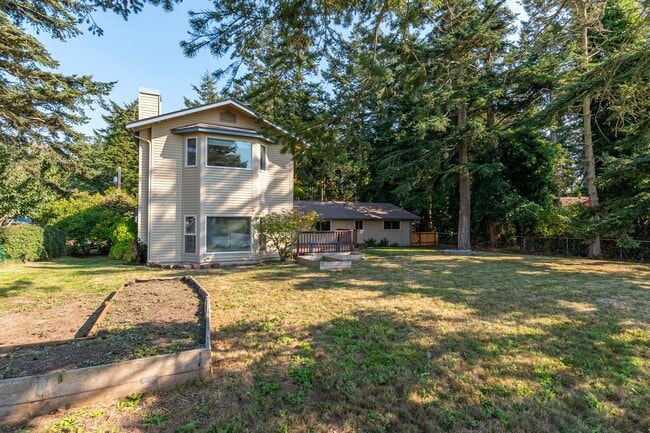 Building Photo - 3 Bed 3 Bath Home near West Beach