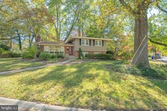 Building Photo - 1006 Strout St