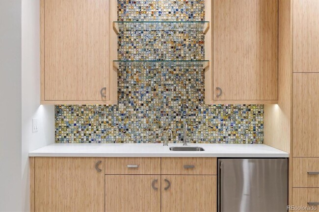 Building Photo - 510 High St