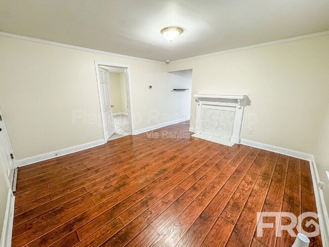 Building Photo - 914 Seaboard St