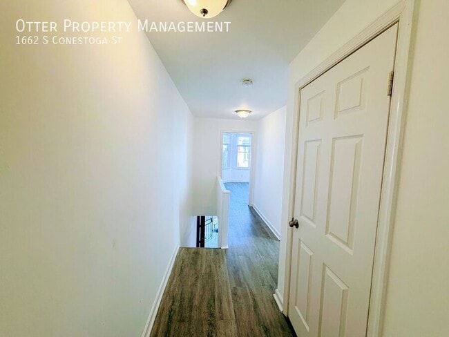 Building Photo - 1662 S Conestoga St