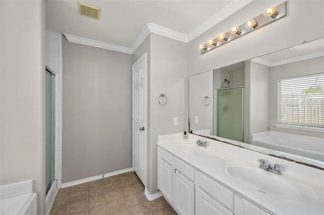 Building Photo - 8014 Blackcherry Ln