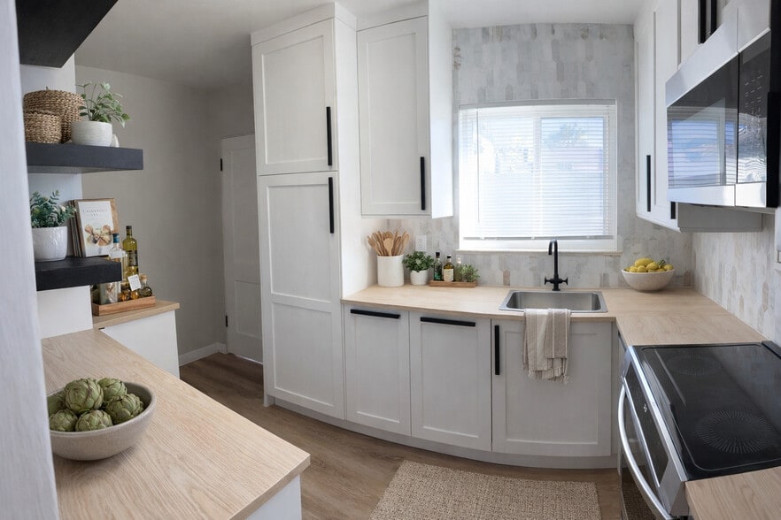 Building Photo - 22 Jackson St