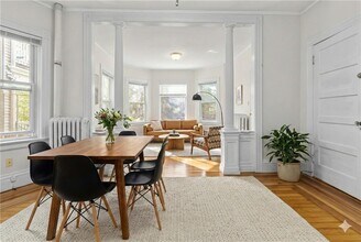 Building Photo - 159 Camp St