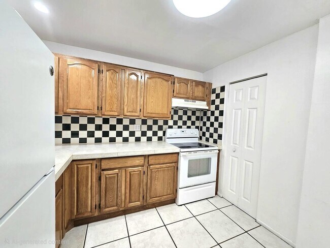 Building Photo - 7960 N Colony Cir