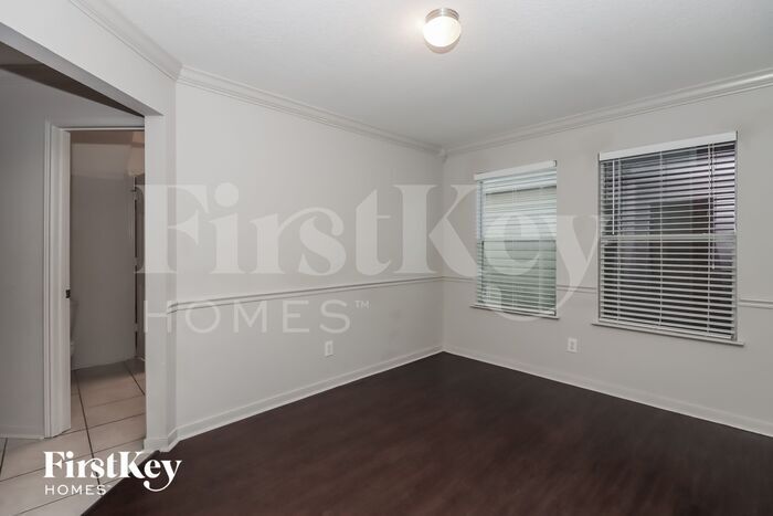 Building Photo - 2823 Packard Elm St