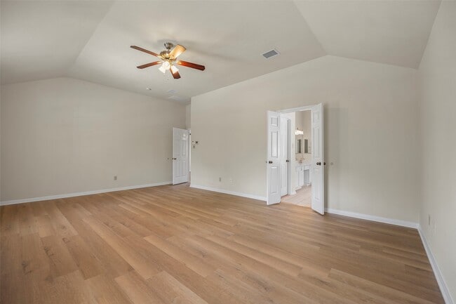 Building Photo - 4922 Moss Run Dr