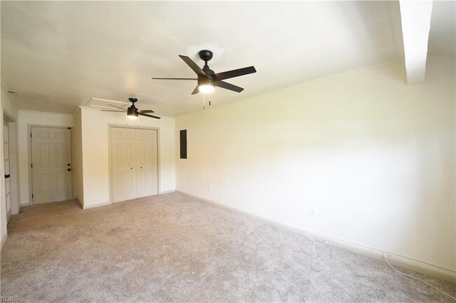 Building Photo - 31 Old Church Cir