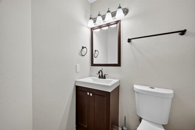 Building Photo - 16602 Pademelon Dr