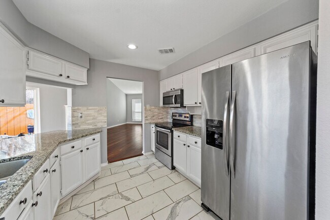Building Photo - 128 Overbrook Dr