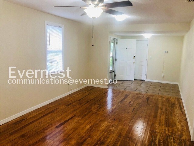 Building Photo - 715 W Ohio Ave