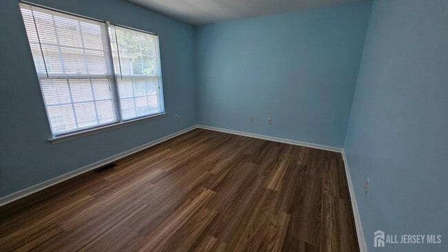 Building Photo - 405 Cobblestone Ct