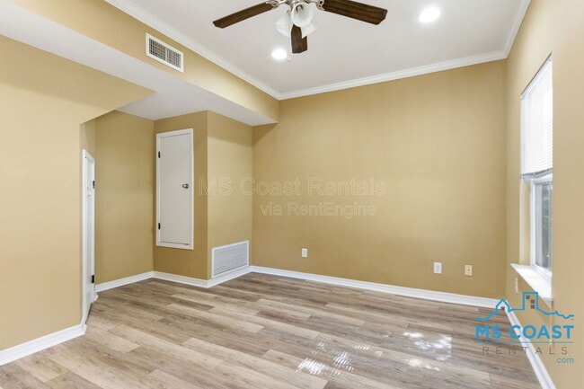 Building Photo - 103 Earle Taylor Ln