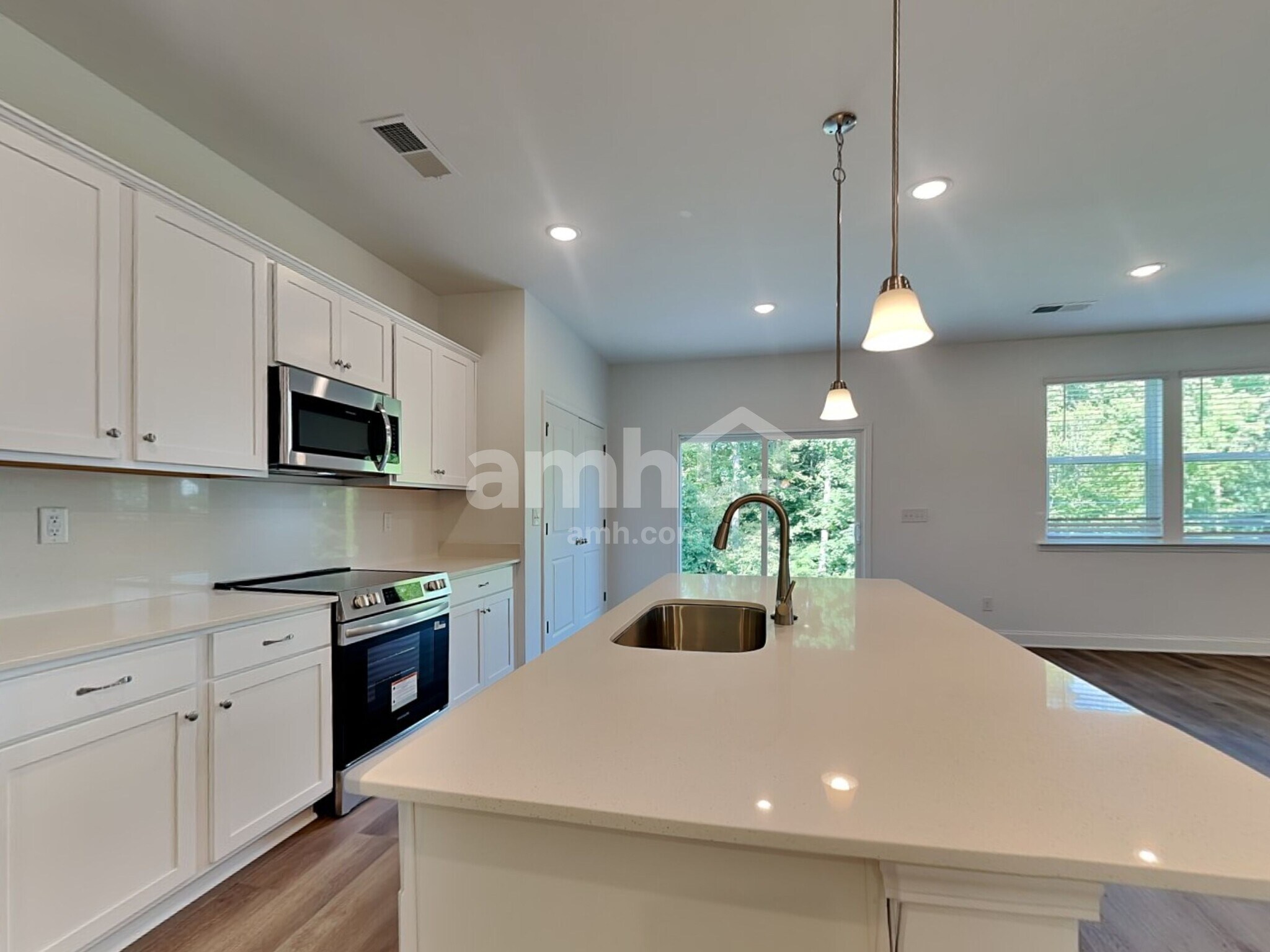 Building Photo - 4780 McDade Lane