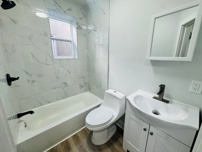 Building Photo - Refreshed 3BR/1.5Bth Home! Section 8 Accepted.