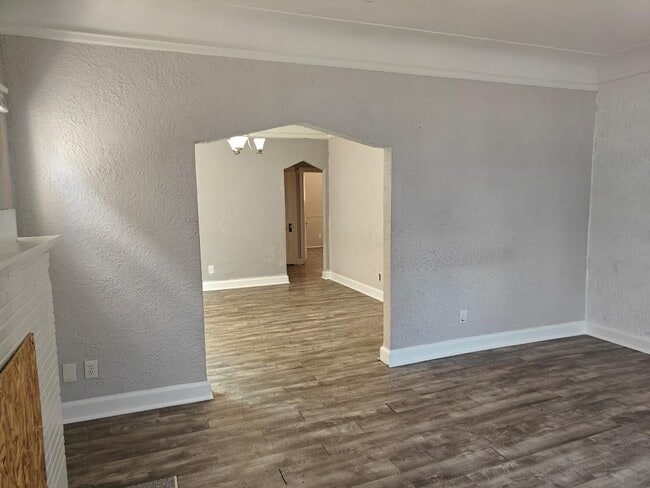 Building Photo - 5227 Devonshire Rd