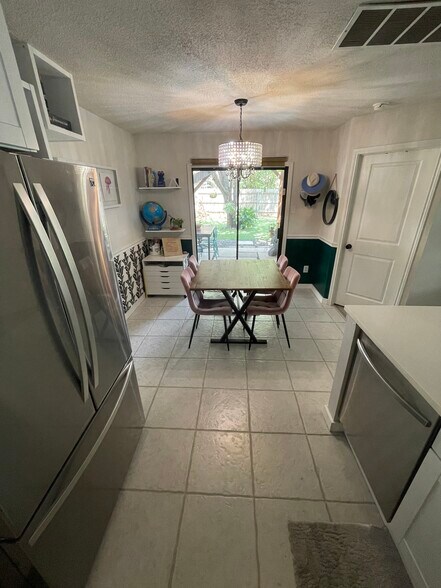 Building Photo - 14419 Tiffer Ln