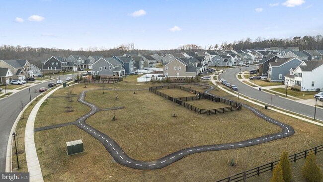 Building Photo - 68 SNOWDROP Dr