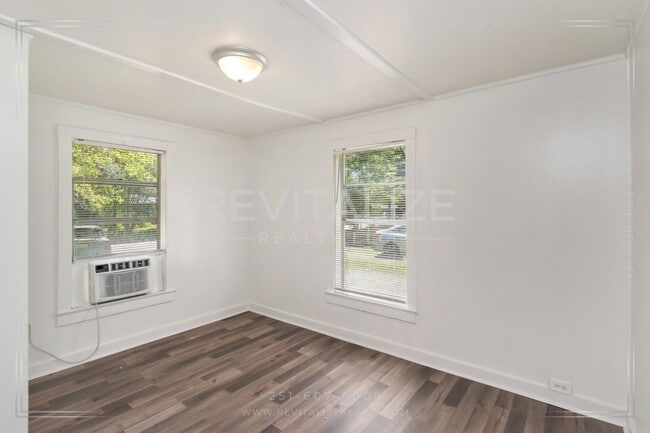 Building Photo - Newly Updated 1 Bed/1 Bath House in Mobile!