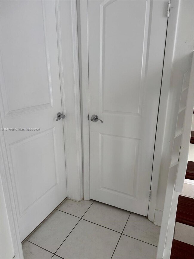 Building Photo - 3451 NW 47th Ave