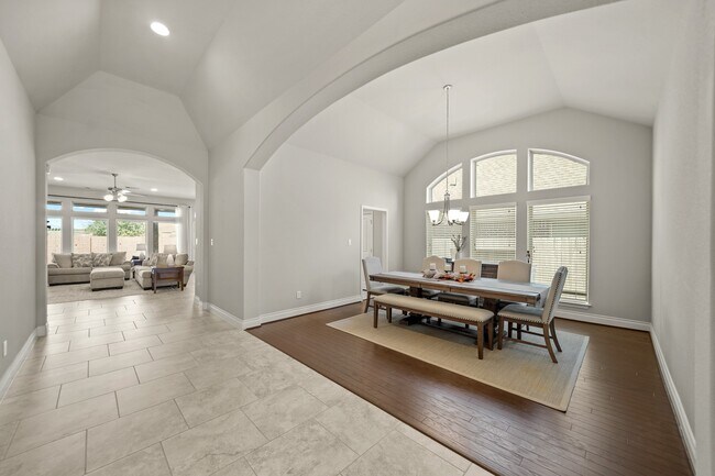 Building Photo - 10839 High Red Mesa