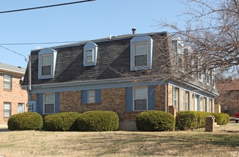 Building Photo - 4211 Wallingford Ln