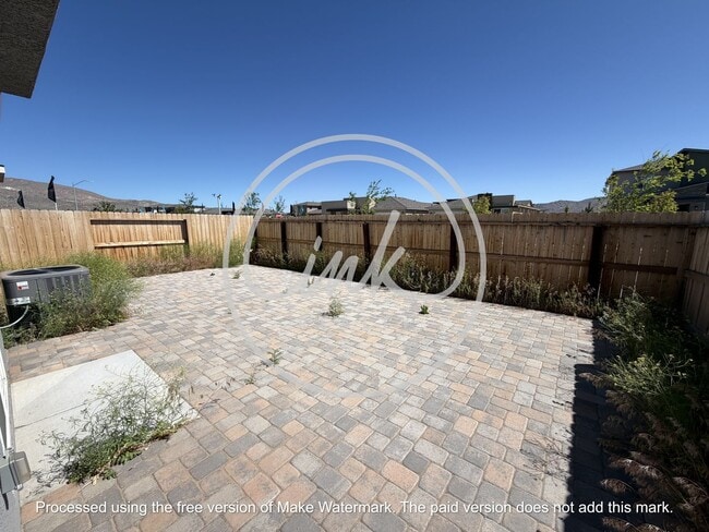 Building Photo - Beautiful Newly Built Townhome In Jenuane Community