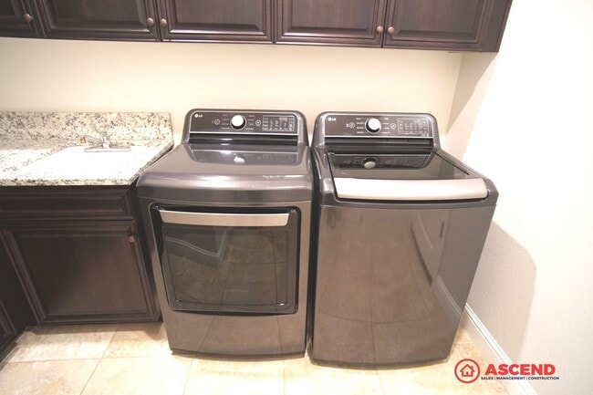 Building Photo - Breathtaking Home Off Calloway and Snow Rd!