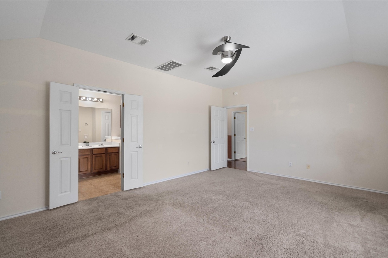 Building Photo - 18216 Maxa Dr