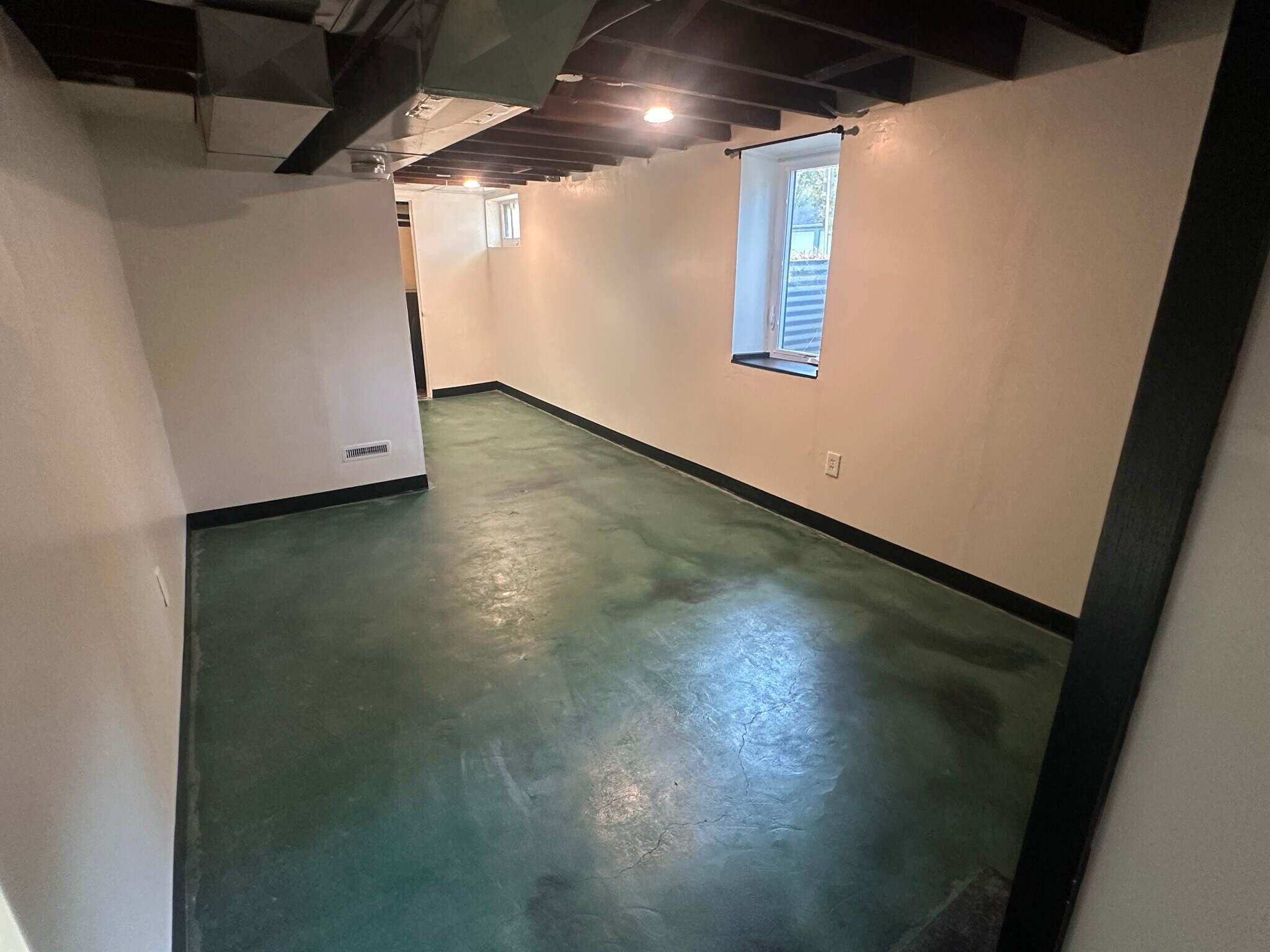 Building Photo - 718 Griggs St N