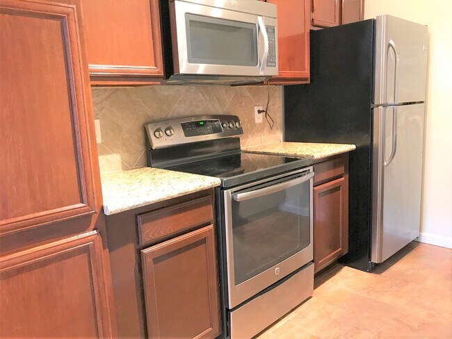 Building Photo - 10555 Turtlewood Ct