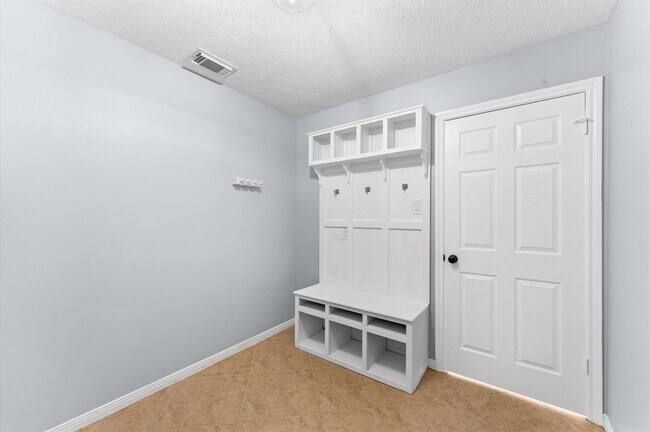 Building Photo - 4103 Waterstone St