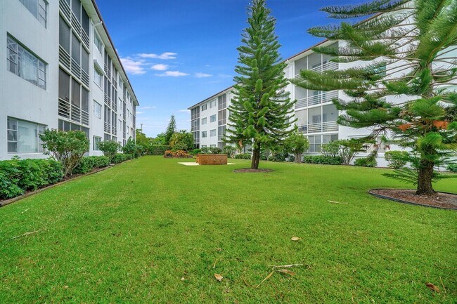 Building Photo - 4500 N Flagler Dr