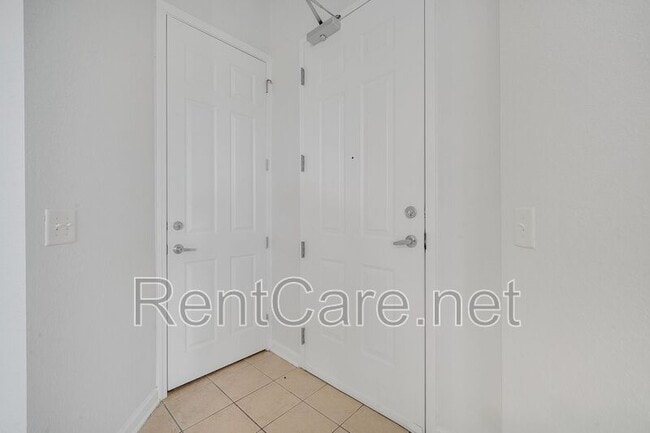 Building Photo - 817 Terrace Ridge Cir