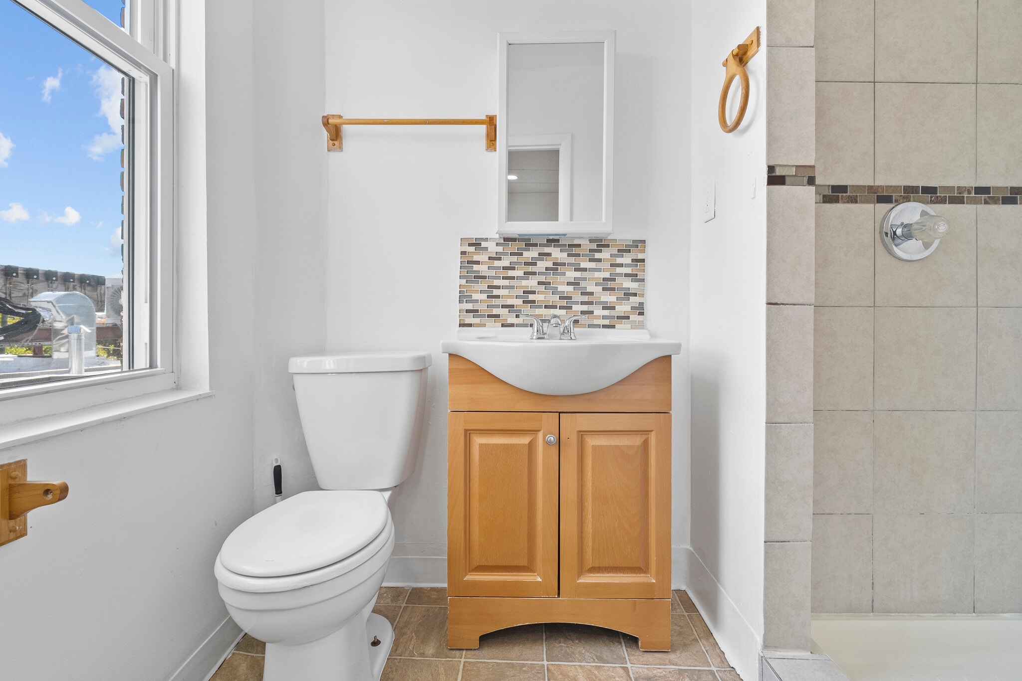 Building Photo - 2539 Saint Paul St