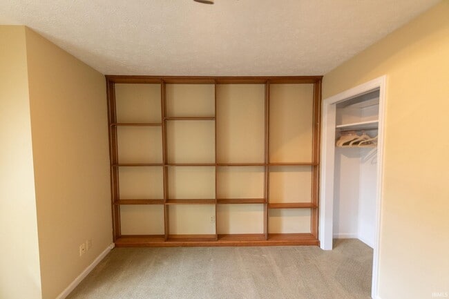 Building Photo - 604 W Soutar Dr
