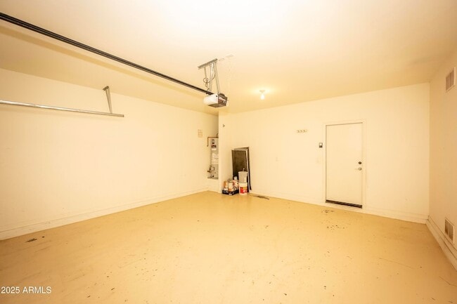 Building Photo - 42920 N Raleigh Ct