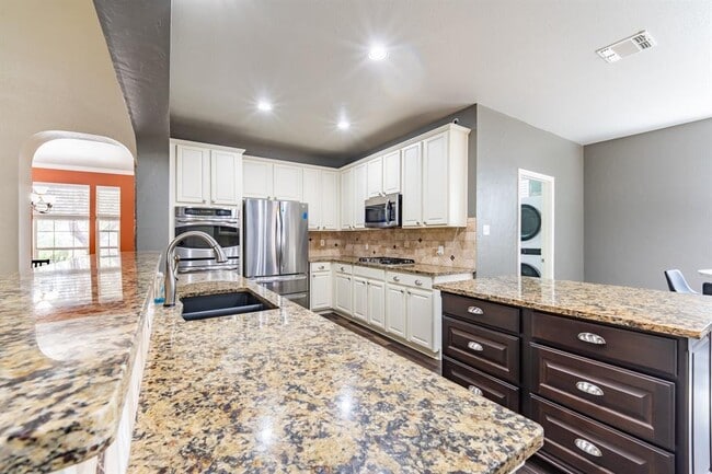 Building Photo - 730 Nelson Ranch Rd