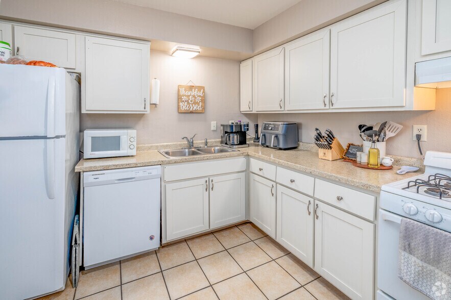 Evergreen Terrace Apartments 744 Evergreen Dr Hartford WI 53027