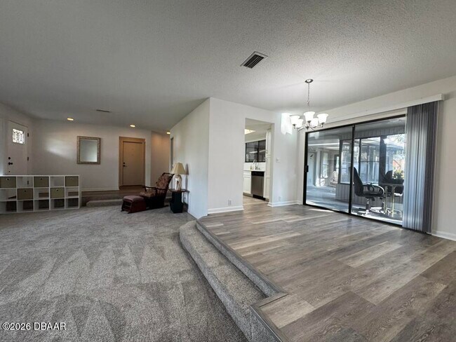 Building Photo - 1508 Poplar Dr