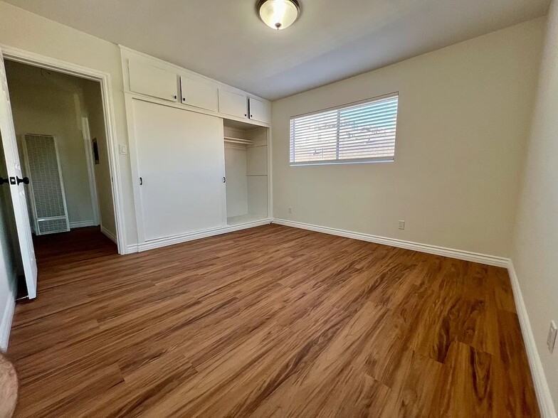 Big rooms with large closets and storage - 319 N La Fayette Park Pl