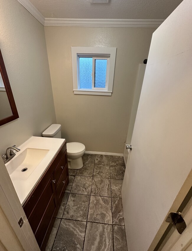 Building Photo - Quaint 1 bed/ 1 bath for rent!